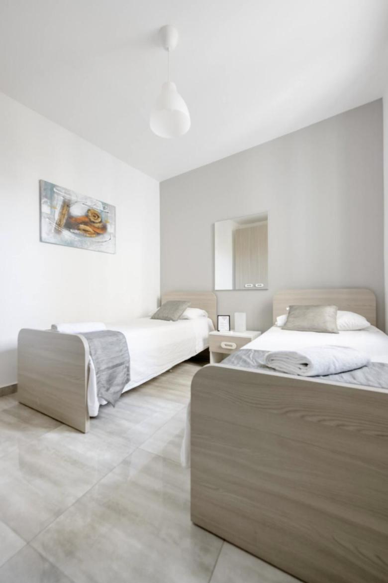 F12 Room 2, Private Room Two Single Beds Privated Bathroom In Shared Flat Msida Zewnętrze zdjęcie